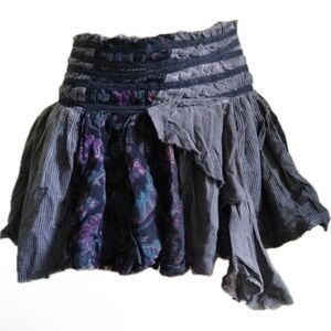 Vintage Y2K Free People Mini Ruffle Patchwork Paisley Skirt, size xs